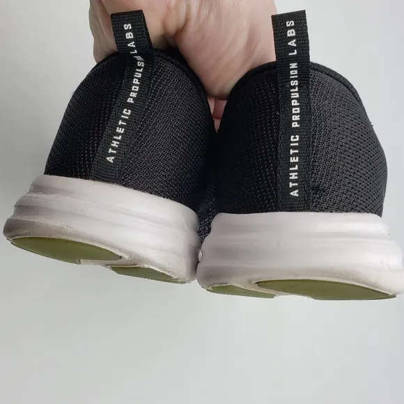 APL Women US 8 black white sneakers athletic laceup 1220XC Techloom Pro W
