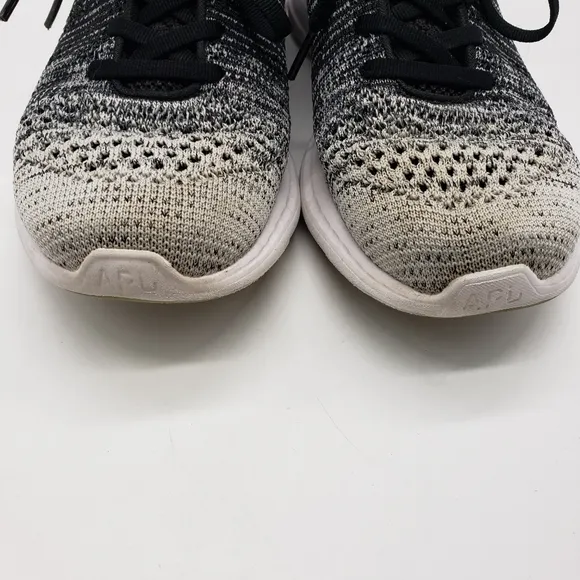 APL Women US 8 black white sneakers athletic laceup 1220XC Techloom Pro W