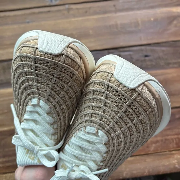 APL Women's TechLoom Zipline Champagne/ Bronze Metallic Athletic Sneakers Size 6
