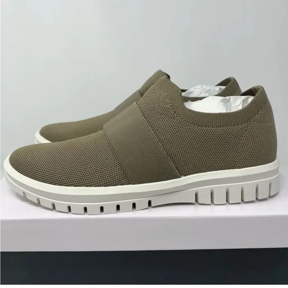 Aqua College Women's Frejya Waterproof Sneakers Taupe Knit Size 9.5