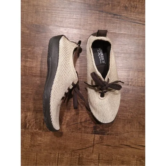 Arcopedico Beige Knit Orthopedic Sneakers