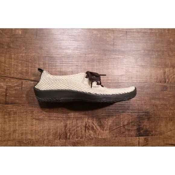 Arcopedico Beige Knit Orthopedic Sneakers