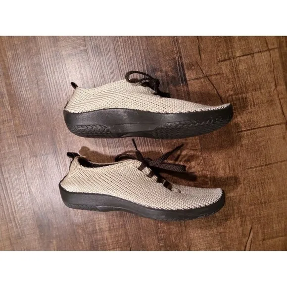 Arcopedico Beige Knit Orthopedic Sneakers