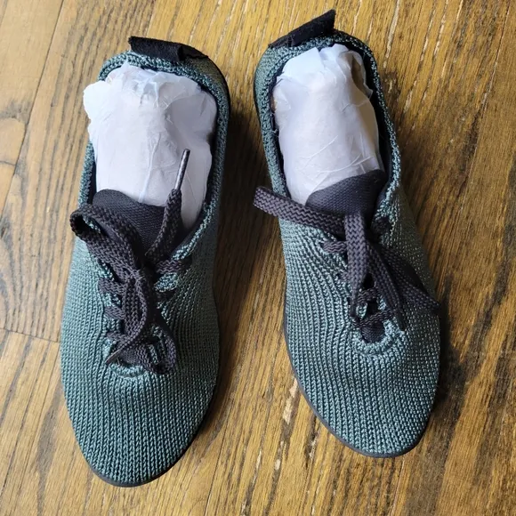 Arcopedico Knit Sneakers Nylon Uppers Cushioned Insoles Gray Sz.38 Lace up Light