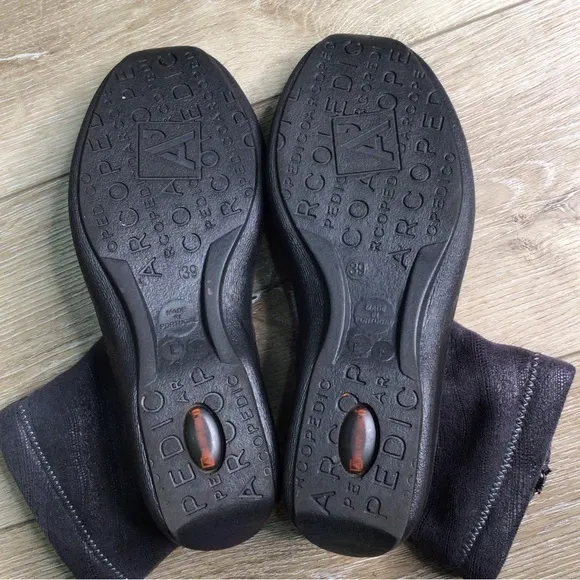 Arcopedico L8 Gray Ankle Boots