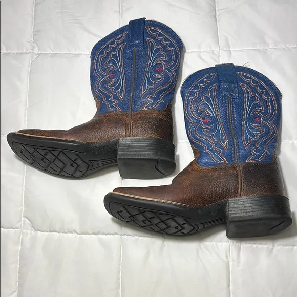 Ariat Quickdraw Western Boot Blue and Brown Leather Cowboy Boots