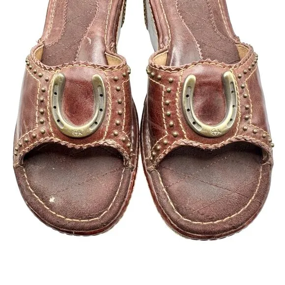 Ariat | Women | Casey Leather Wedge Platform Horseshoe Slides | US 8 B