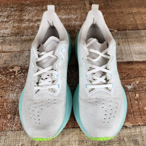 Asics Novablast 4 Women's Size 9.5 White Mint Athletic Walk Running Gym Sneakers