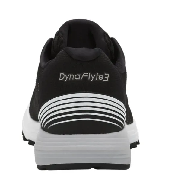 ASICS Women's Dynaflyte 3 NWOT Running Shoe 7.5 Sneakers Run Walk Speed Cushion