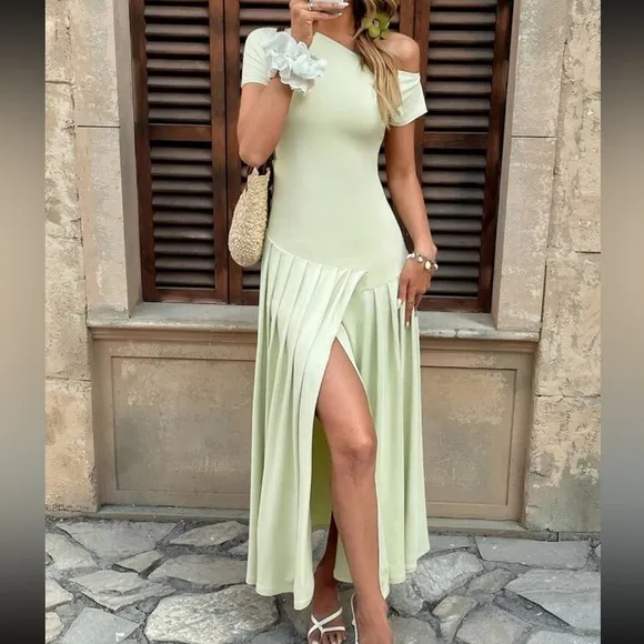 Asymmetrical sleeve mint green pleated midi drop waist dress, stretchy material