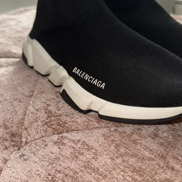 AUTHENTIC BalenciagaSpeed Recycled Knit Sneakers