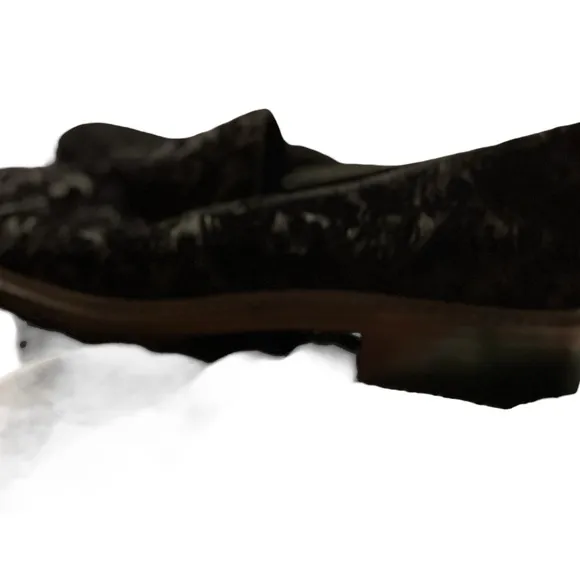 Authentic Stuart Weitzman Elegant Black Velvet Loafers
