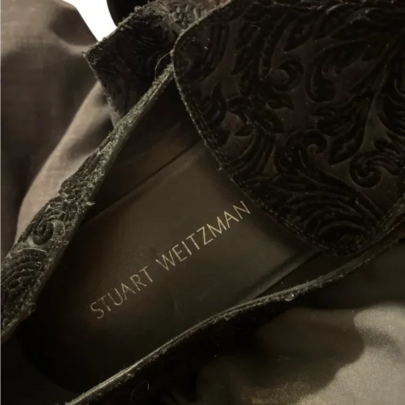 Authentic Stuart Weitzman Elegant Black Velvet Loafers