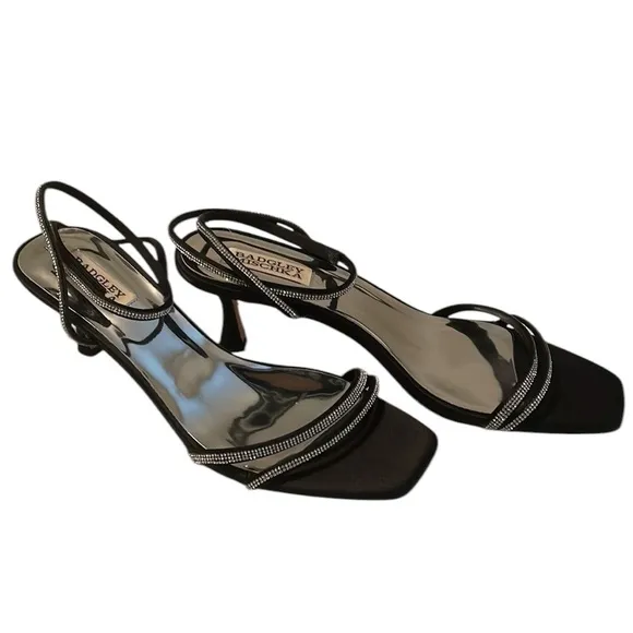 BADGLEY MISCHKA | Women’s Black Ultra Metallic Ankle Grip Sandals Size 9