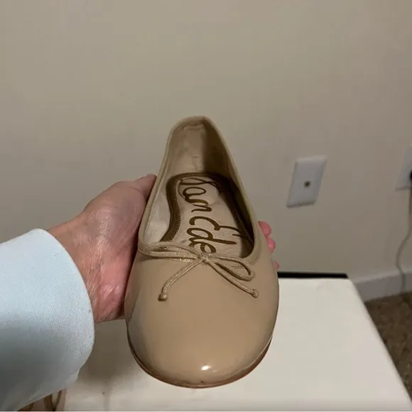 Ballet Flats w/Bow SAM EDELMAN Shoes Women’s Size 8.5M Tan Finley Patent Leather