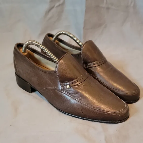 Bally 8.5 EE Brown Leather Loafers Slip-On Elegance
