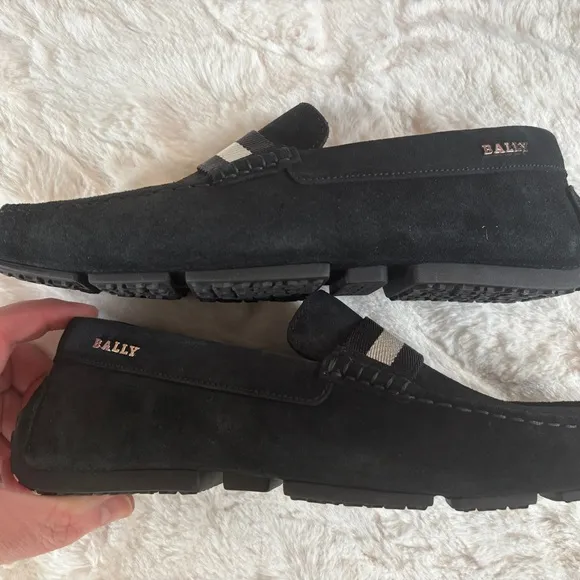 Bally Black Loafers size 6 with Elegant Slip-On Design