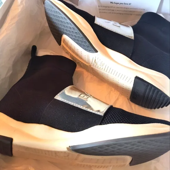 Balmain Knit Sneakers Size 38 EUC Black &amp; Silver