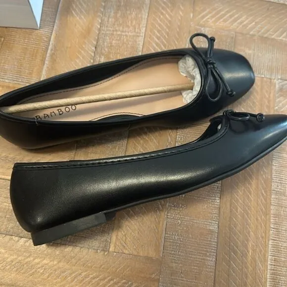 Bamboo Ballet Flats with Bow in Black Faux Leather