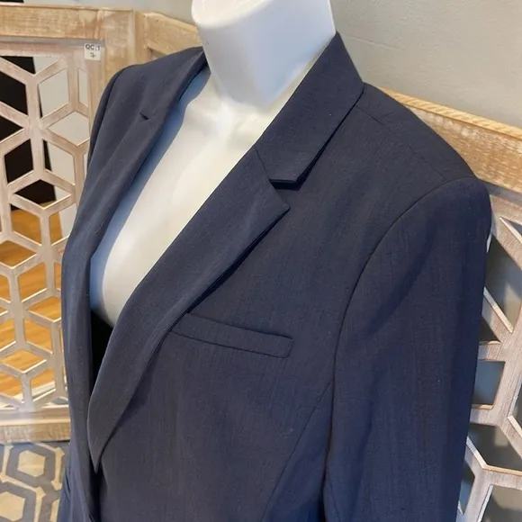 Banana Republic Long and Lean-Fit Washable Italian Wool Blend Blazer- Navy Blue