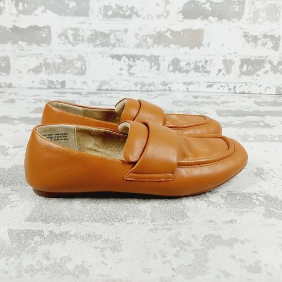 BC Born in California Faux Leather Square Toe Slip On Tan Flats A383