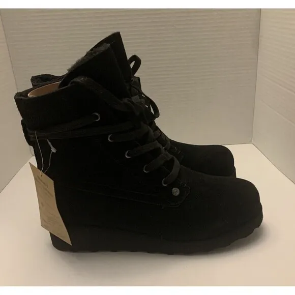 BearPaw Krista Black Suede Low Heel Siize 9Sheepskin/Wool Water Resistant Bootie