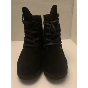 BearPaw Krista Black Suede Low Heel Siize 9Sheepskin/Wool Water Resistant Bootie