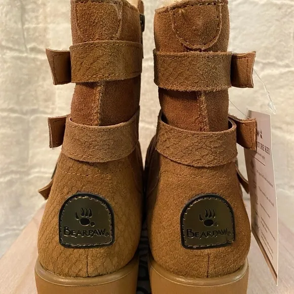 BEARPAW Lucy SuedeSheepskin Moto Boot with NeverWet-Size 8. Hickory New