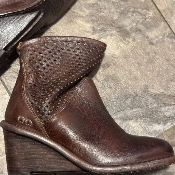 Bed Stu Ducchess Perforated Brown Ankle Boots Sz 8.5