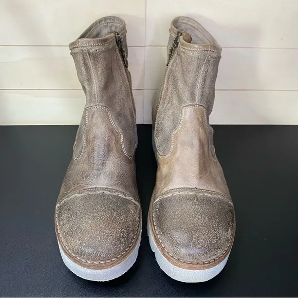 BedStu Cobbler Boots Taupe Leather Women's Size 9 Shoes Zip Ankle Booties