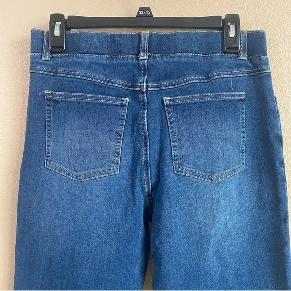Betabrand Size 28 M 4 Pocket Mid Rise Fitted Boot Cut Yoga Pull On Denim
