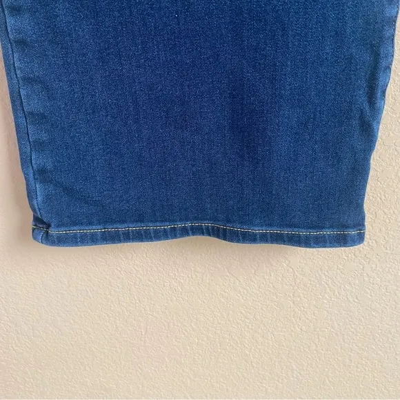 Betabrand Size 28 M 4 Pocket Mid Rise Fitted Boot Cut Yoga Pull On Denim