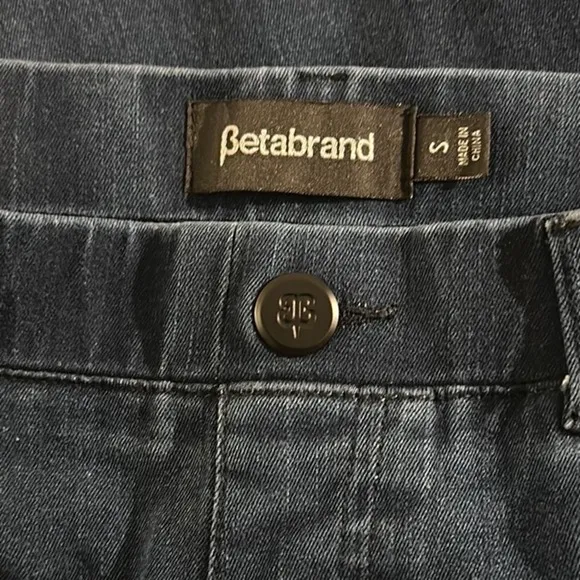 Betabrand Straight-Leg 4-Pocket Yoga Denim Jeans in Dark Indigo