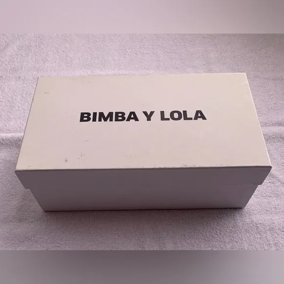 Bimba Y Lola Purple lilac Faux fur flats