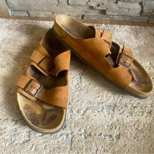 Birkenstock Arizona Sandal Nubuck Leather Double Buckle Open Toe Camel Tan Brown