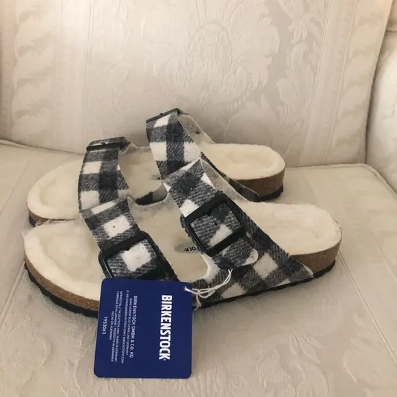Birkenstock Arizona shearling slides women size 7