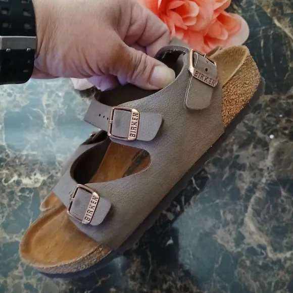 Birkenstock Roma BirkyBuc Sandals Size 33 EU For Girls