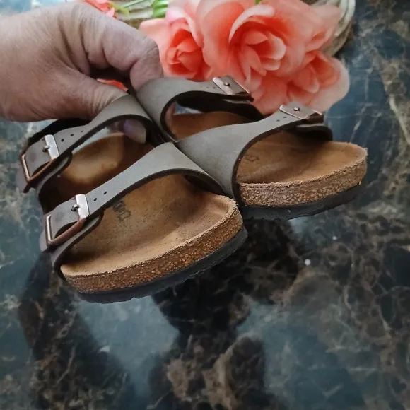 Birkenstock Roma BirkyBuc Sandals Size 33 EU For Girls