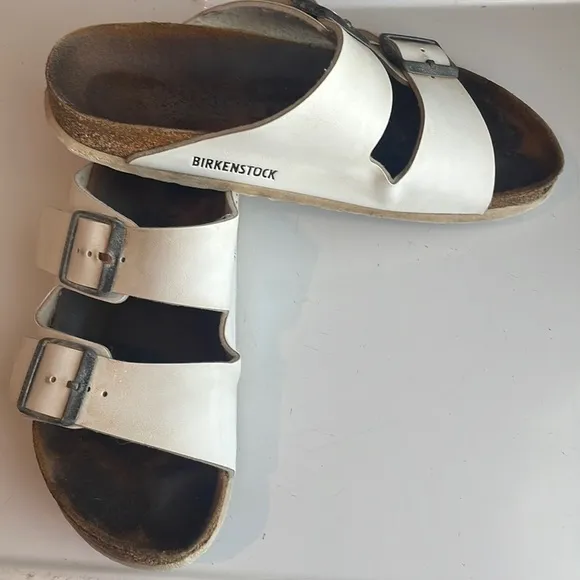 Birkenstock white sandals Arizona double strap size 38 7 1/2 7.5 women slip on
