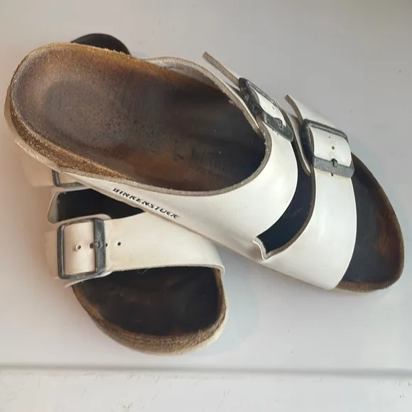 Birkenstock white sandals Arizona double strap size 38 7 1/2 7.5 women slip on