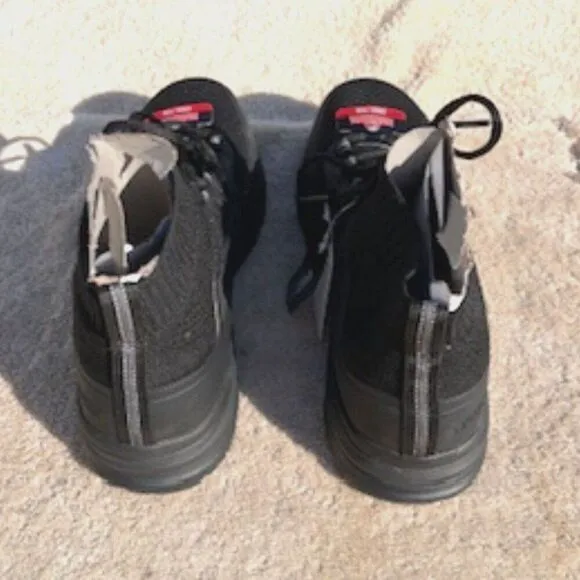 Boots . Steel Toe . Size: 7 . Slip Resistant . Breathable Knit . Comfort Insole