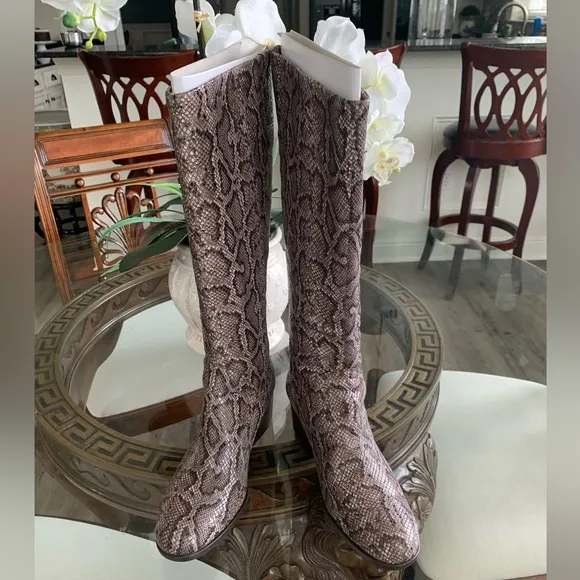 🤎🤎BORN AUDRIANA PYTHON SNAKESKIN LEATHER BOOTS!🤎🤎