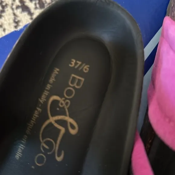 Bos &amp; Co. Matteo Fucshia Suede sandals NWB
