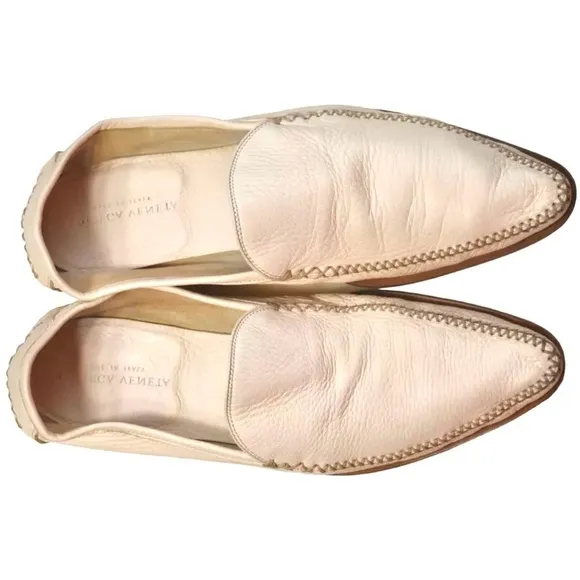 Bottega Veneta Men's Beige Leather Loafers Made In Italy- LT3100
