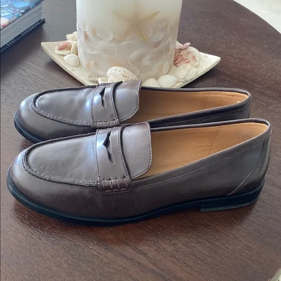 Brand new Brown Leather Loafers