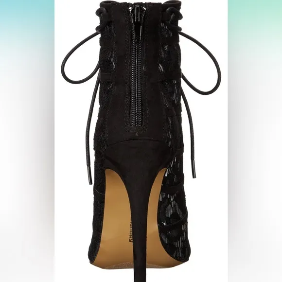 🖤Brand New Chinese Laundry Black Lace up floral lace peep toe stiletto booties🖤