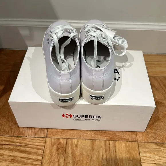 BRAND NEW Superga Nappa Platform Sneakers Size 8 1/2