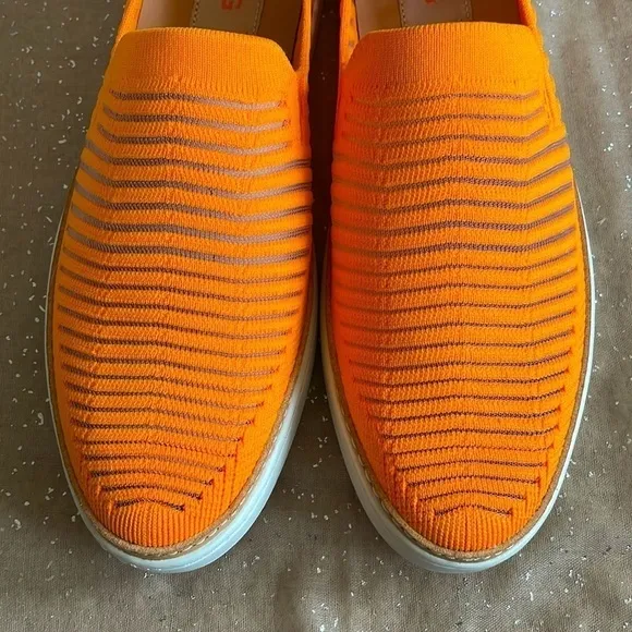 Brand New UGG Sammy Breeze Slip-On Bright Neon Orange Sneakers