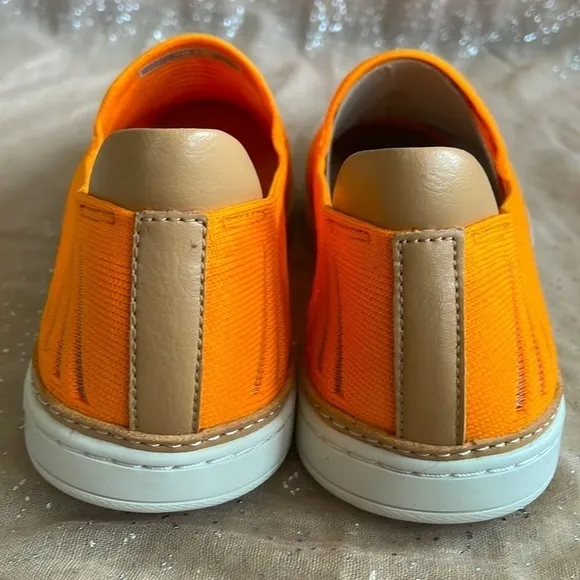 Brand New UGG Sammy Breeze Slip-On Bright Neon Orange Sneakers