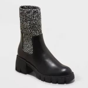 BRAND New gorgeous ladies boots sz 10